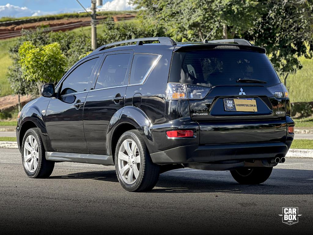 MITSUBISHI Outlander - Foto