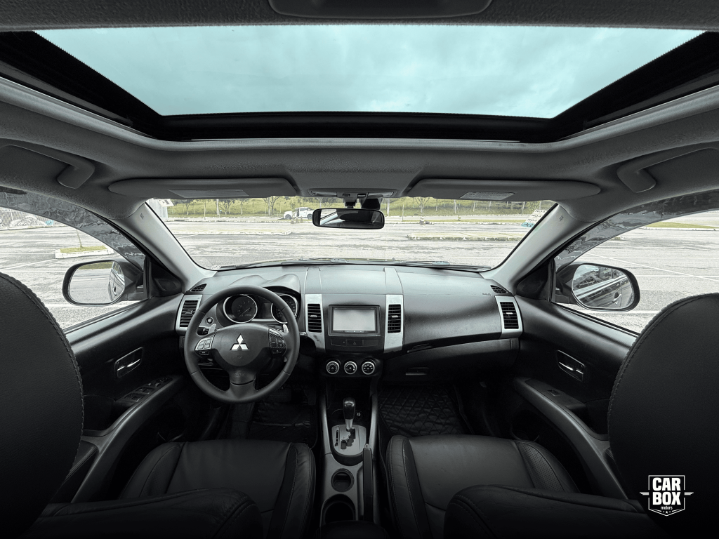 MITSUBISHI Outlander - Foto