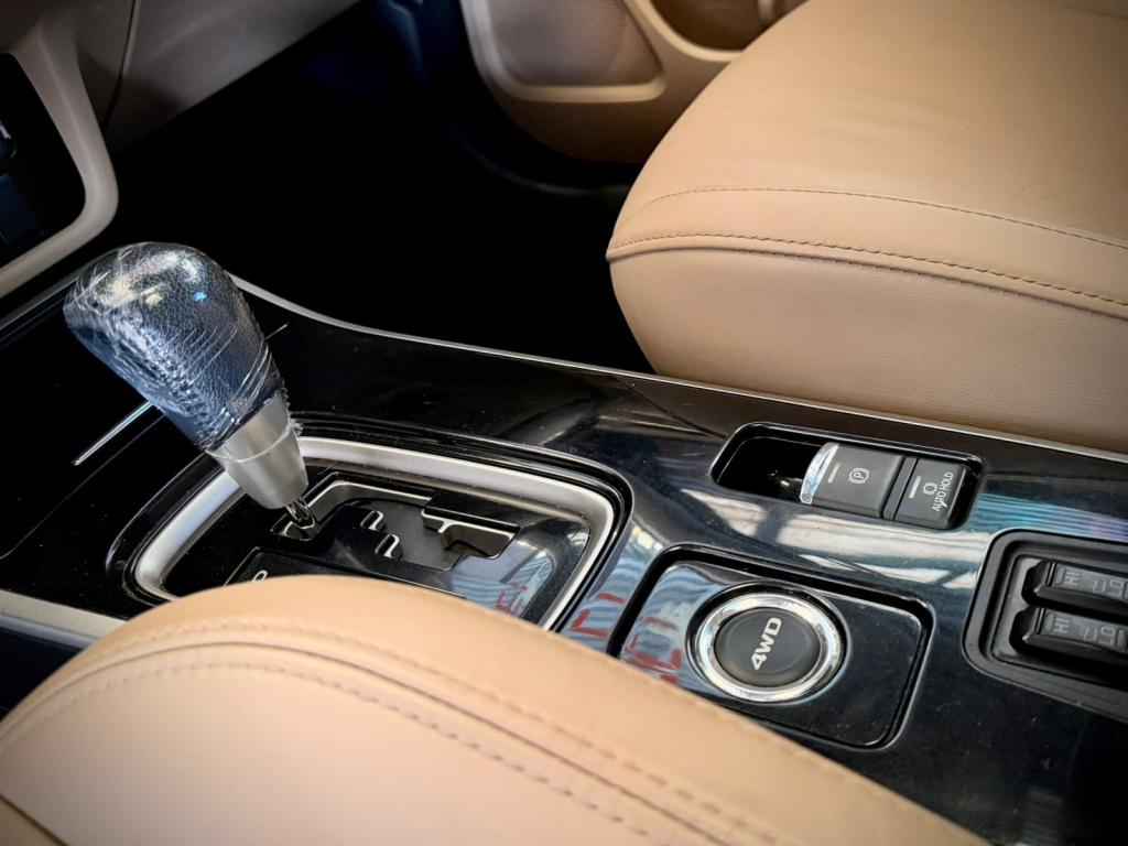 MITSUBISHI Outlander - Foto