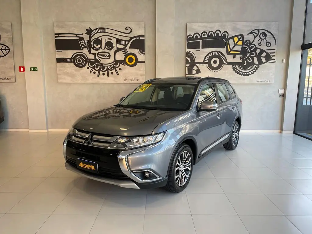 MITSUBISHI Outlander - Foto