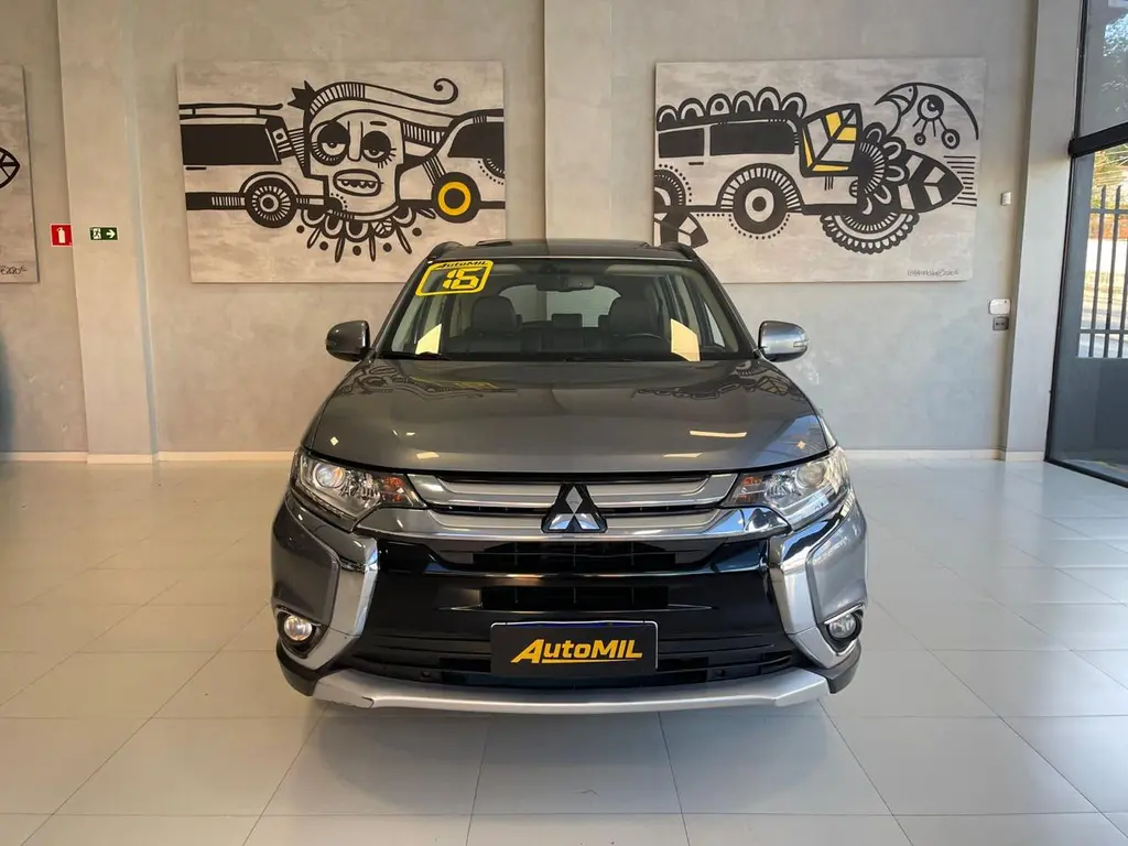 MITSUBISHI Outlander - Foto