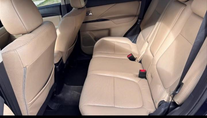 MITSUBISHI Outlander - Foto