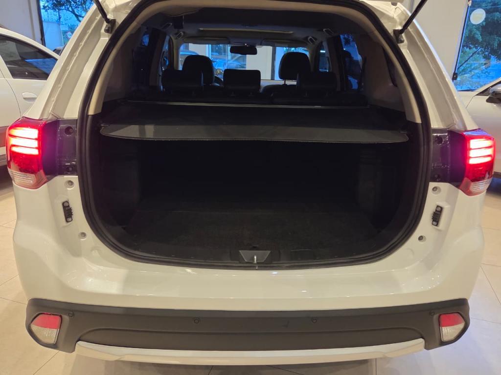 MITSUBISHI Outlander - Foto