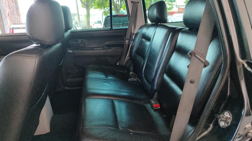 MITSUBISHI Pajero - Foto