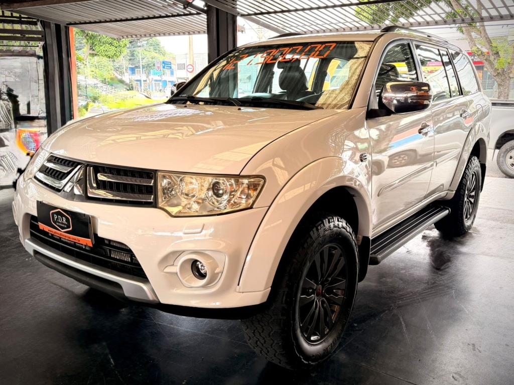 MITSUBISHI Pajero Dakar