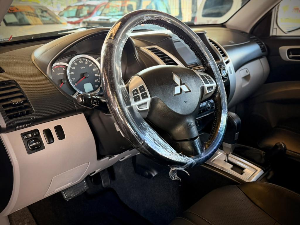 MITSUBISHI Pajero Dakar - Foto