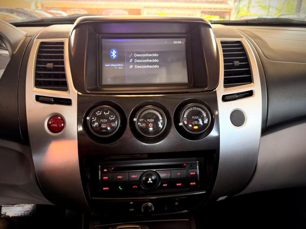 MITSUBISHI Pajero Dakar - Foto