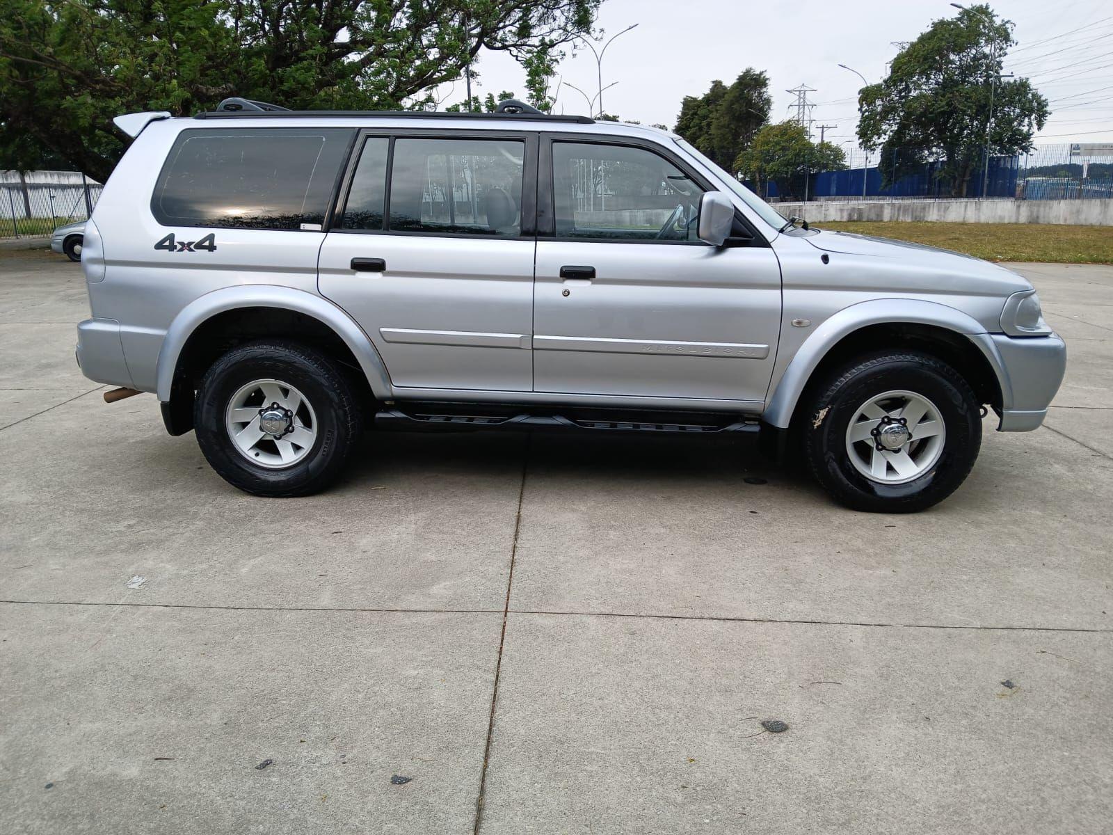 MITSUBISHI Pajero Sport - Foto