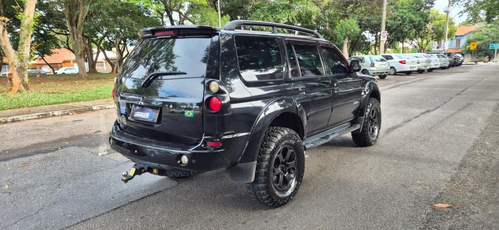 MITSUBISHI Pajero Sport - Foto