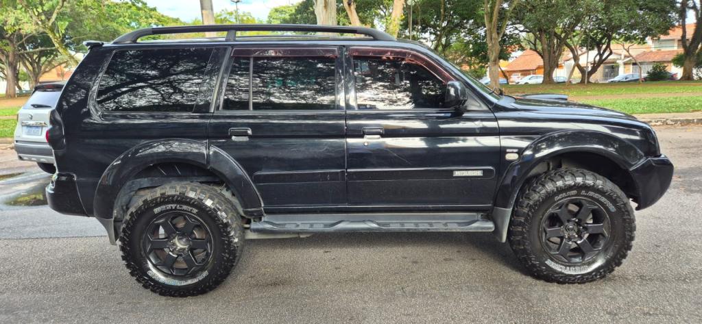 MITSUBISHI Pajero Sport - Foto