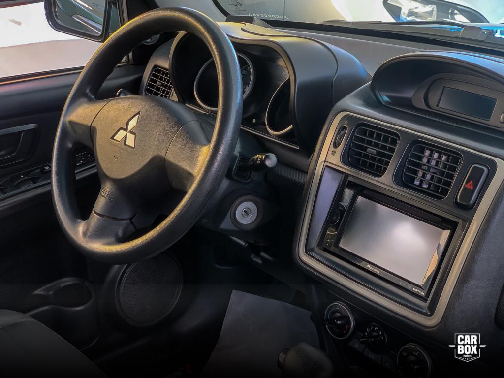 MITSUBISHI Pajero TR4 - Foto