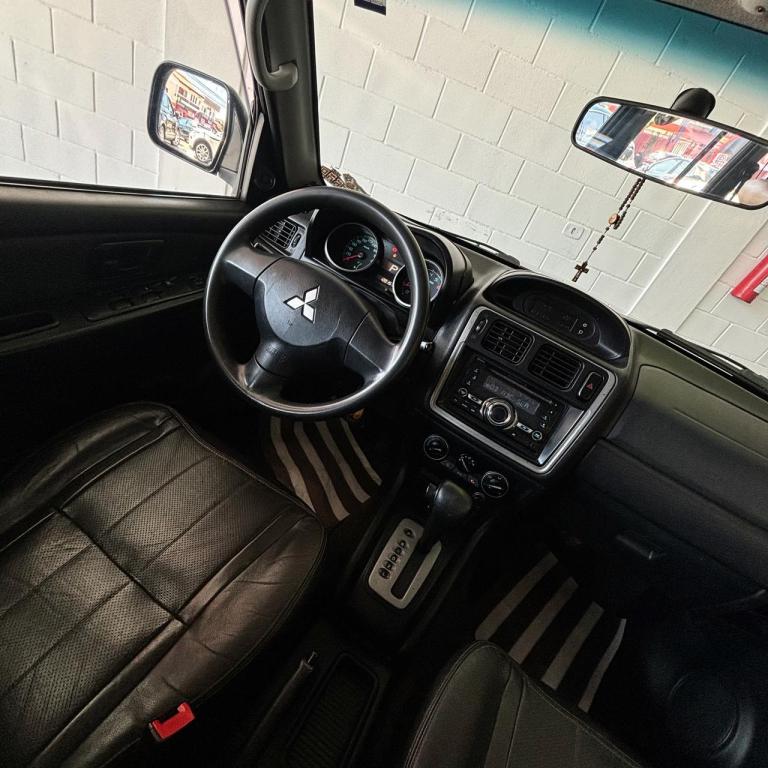 MITSUBISHI Pajero TR4 - Foto