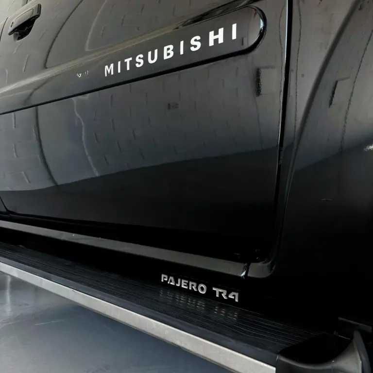 MITSUBISHI Pajero TR4 - Foto