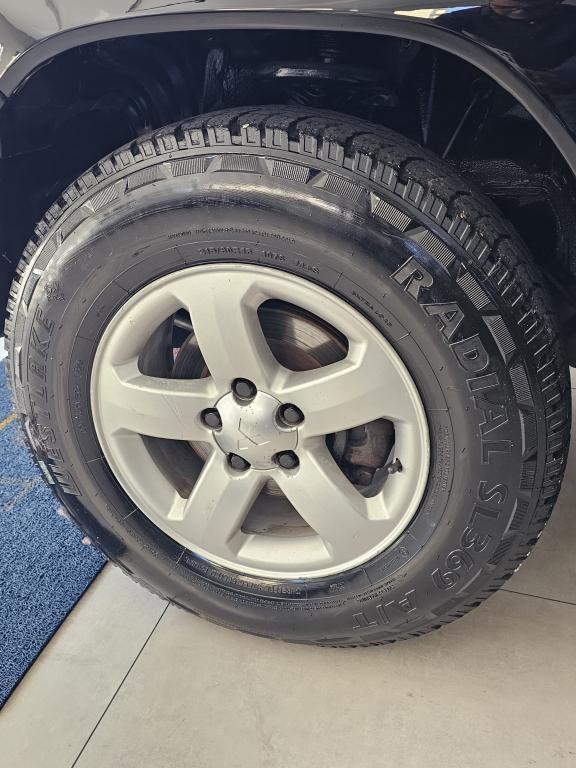 MITSUBISHI Pajero TR4 - Foto