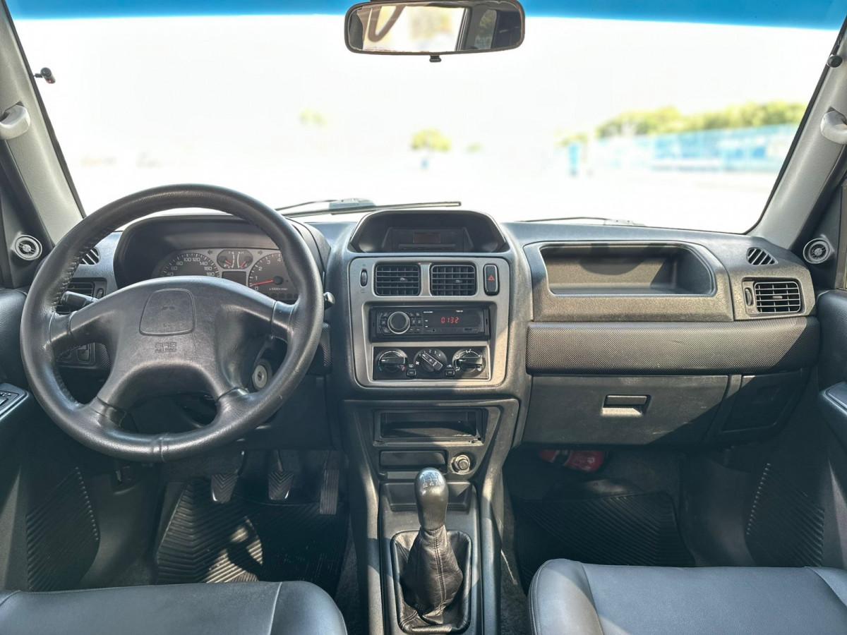 MITSUBISHI Pajero TR4 - Foto