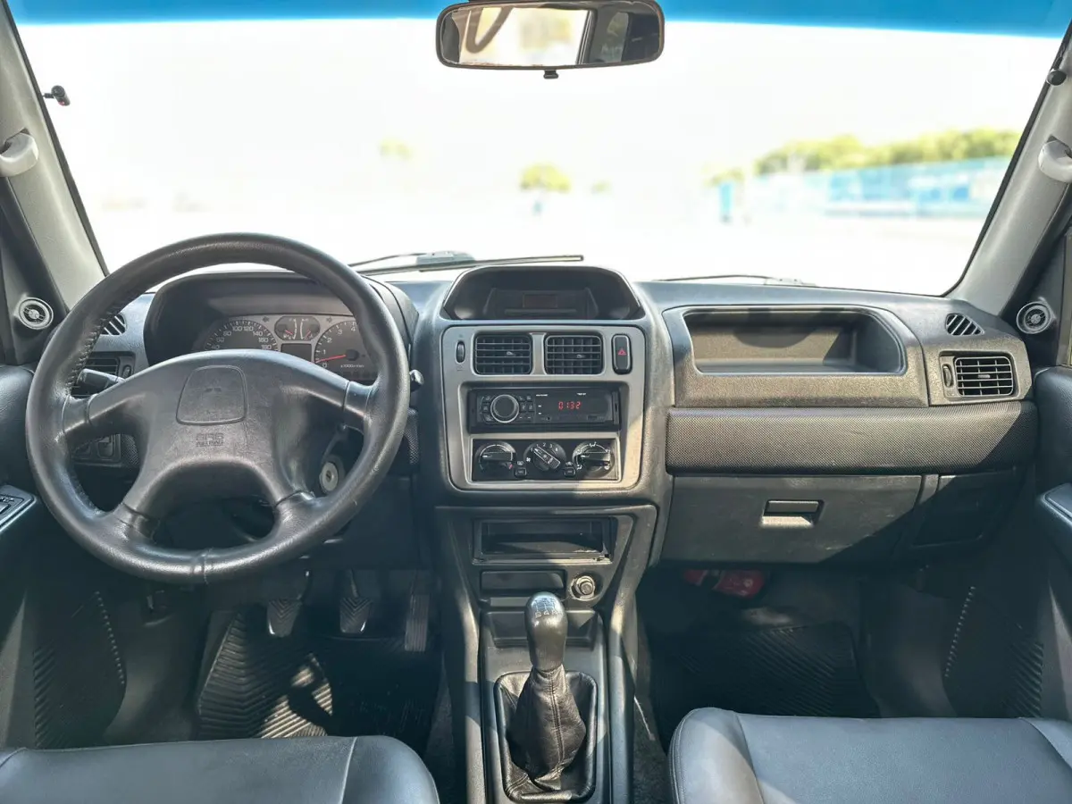 MITSUBISHI Pajero TR4 - Foto