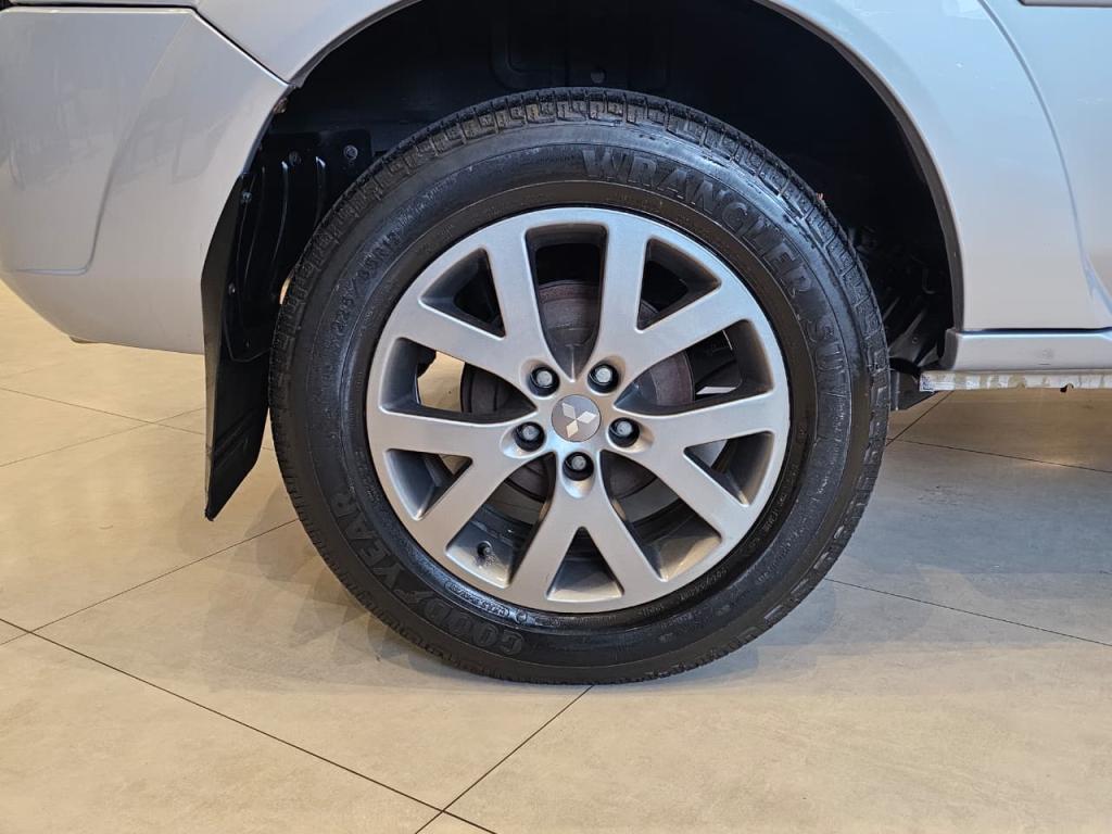 MITSUBISHI Pajero TR4 - Foto