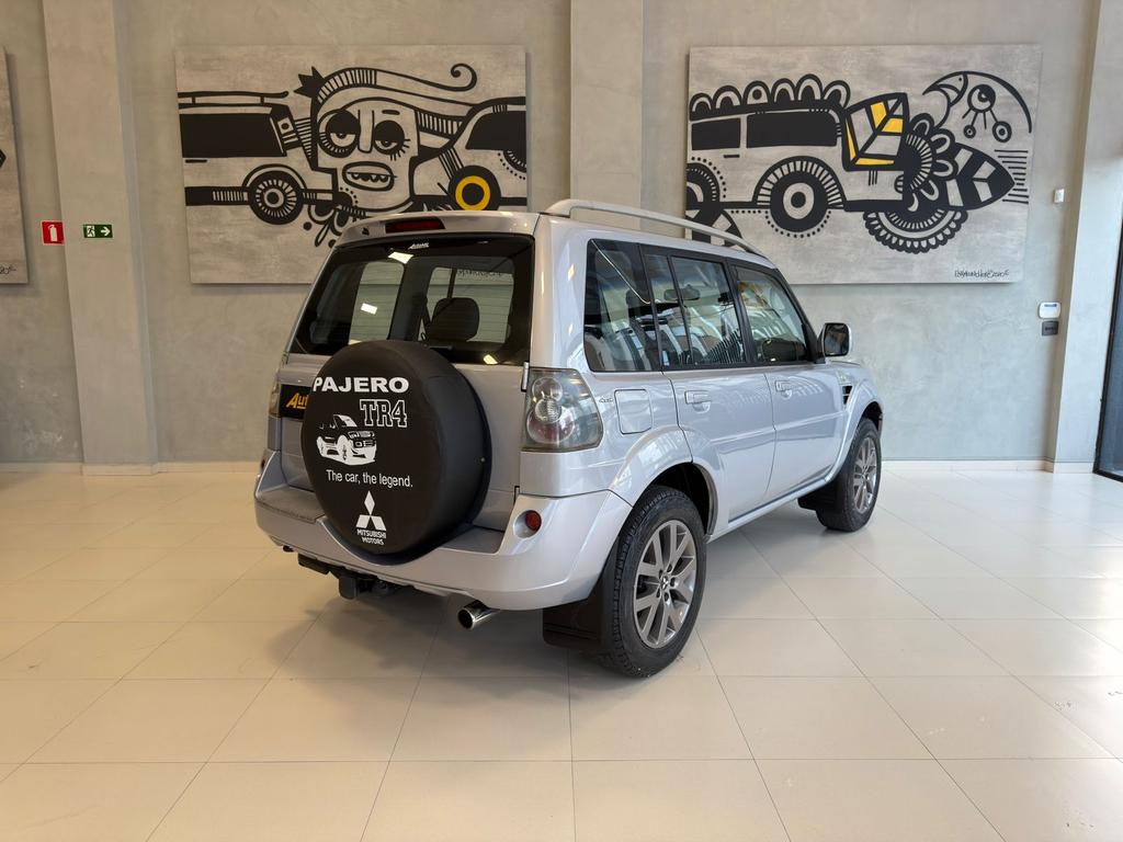 MITSUBISHI Pajero TR4 - Foto