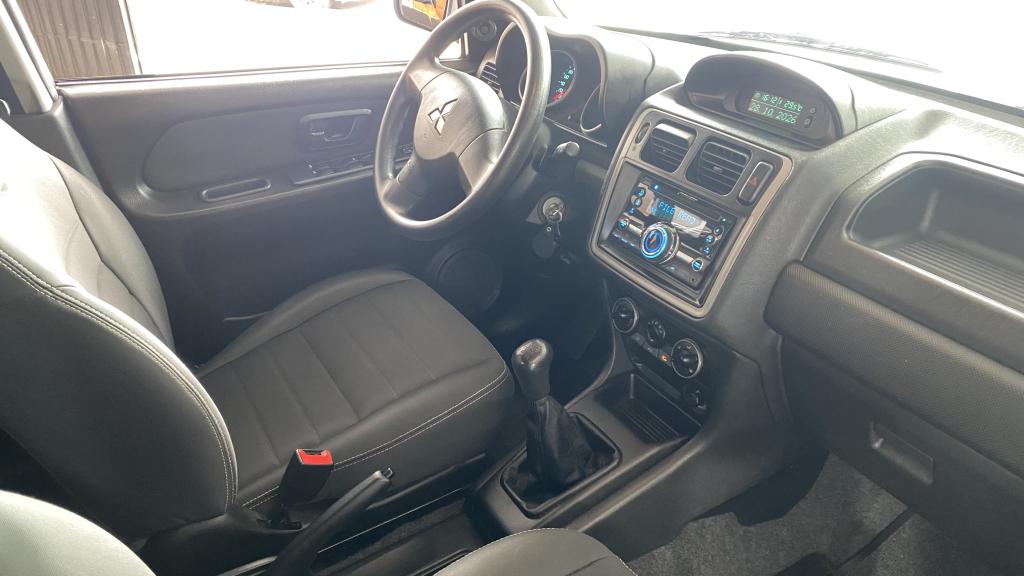 MITSUBISHI Pajero TR4 - Foto