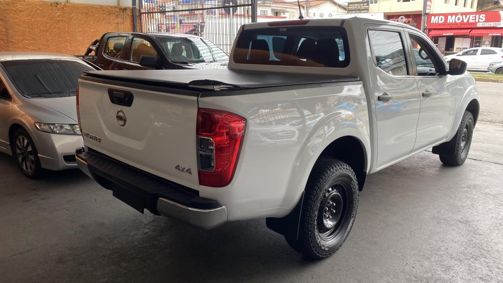 NISSAN Frontier - Foto