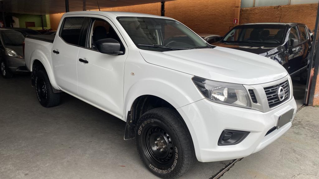 NISSAN Frontier - Foto