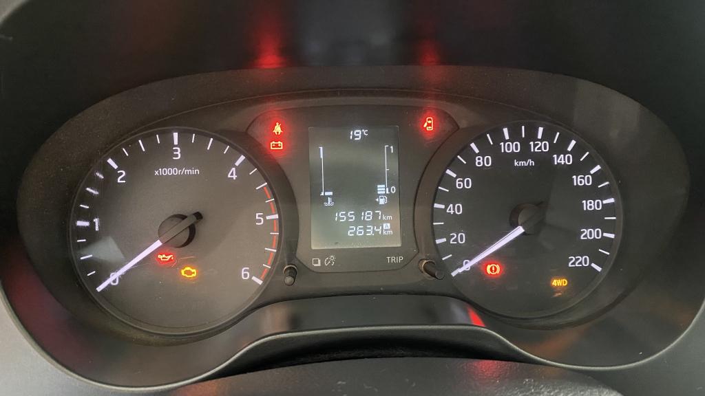 NISSAN Frontier - Foto