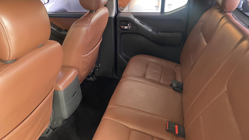 NISSAN Frontier - Foto