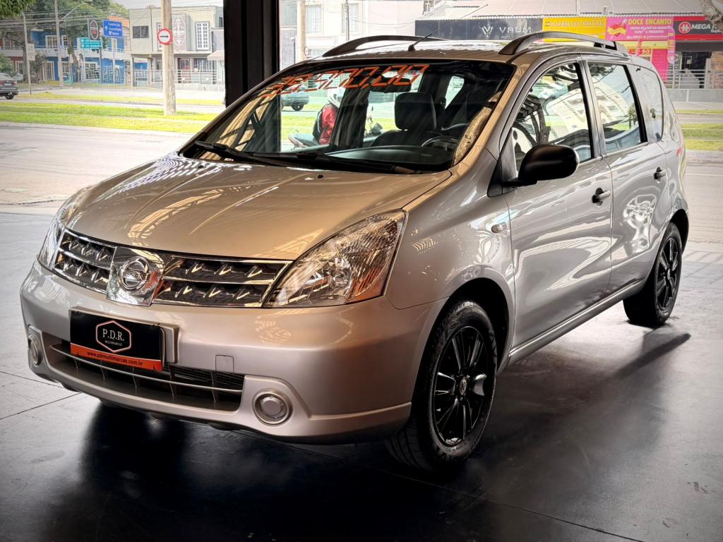 NISSAN Livina