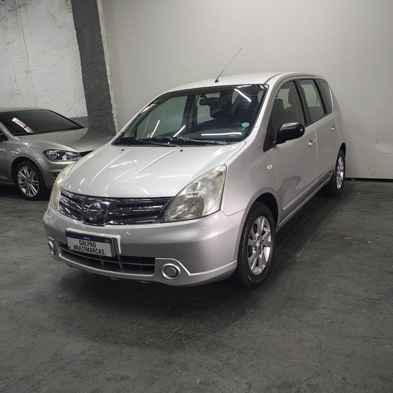 NISSAN Livina - Foto
