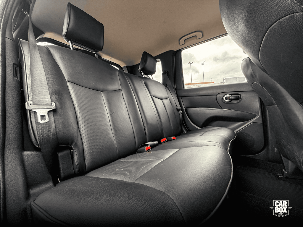 NISSAN Livina - Foto