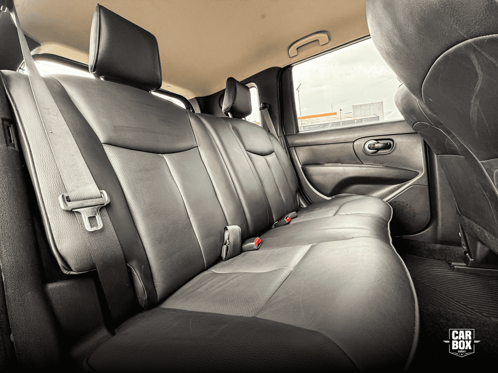 NISSAN Livina - Foto