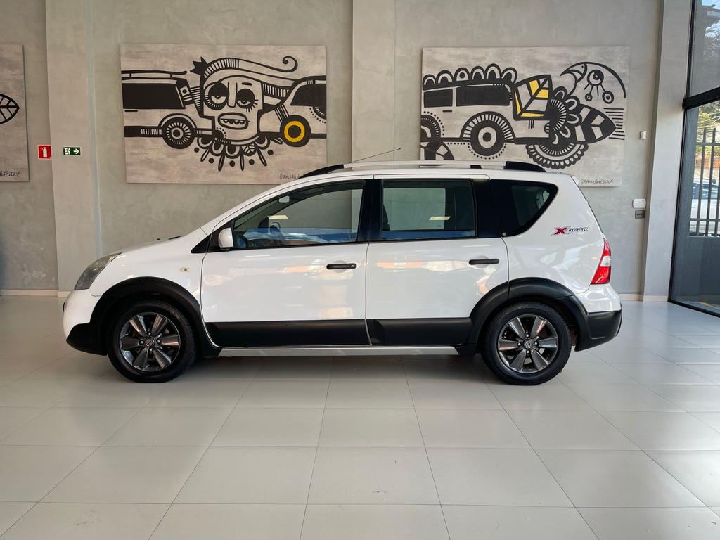 NISSAN Livina - Foto