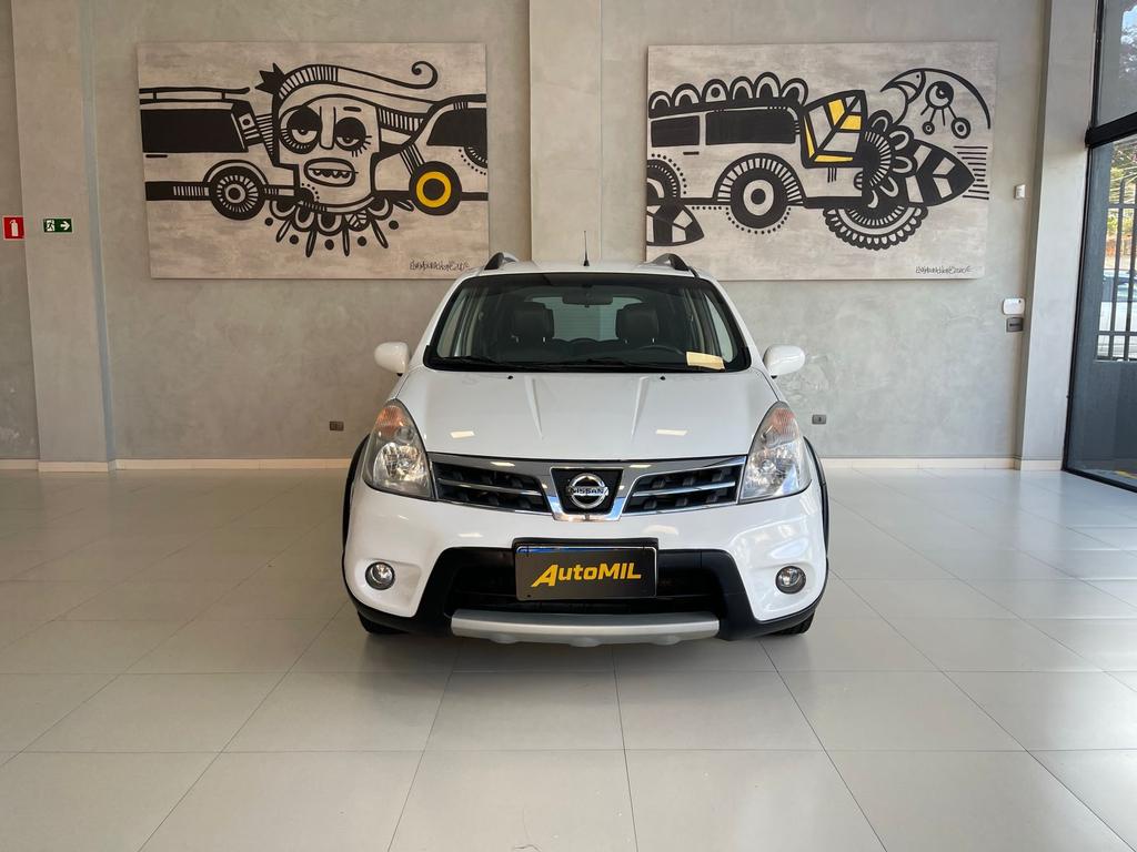 NISSAN Livina - Foto