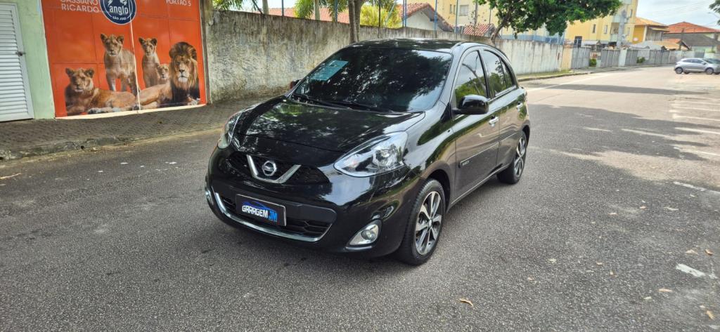 NISSAN March - Foto