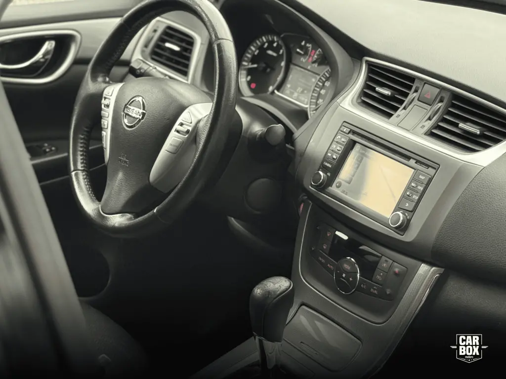 NISSAN Sentra - Foto