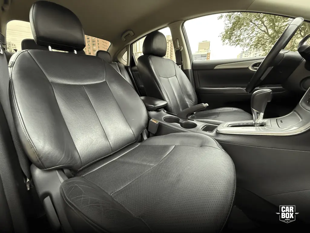 NISSAN Sentra - Foto