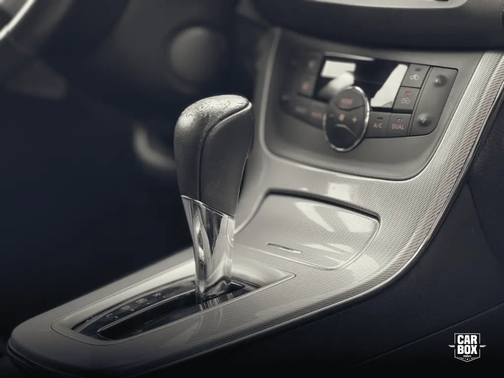 NISSAN Sentra - Foto