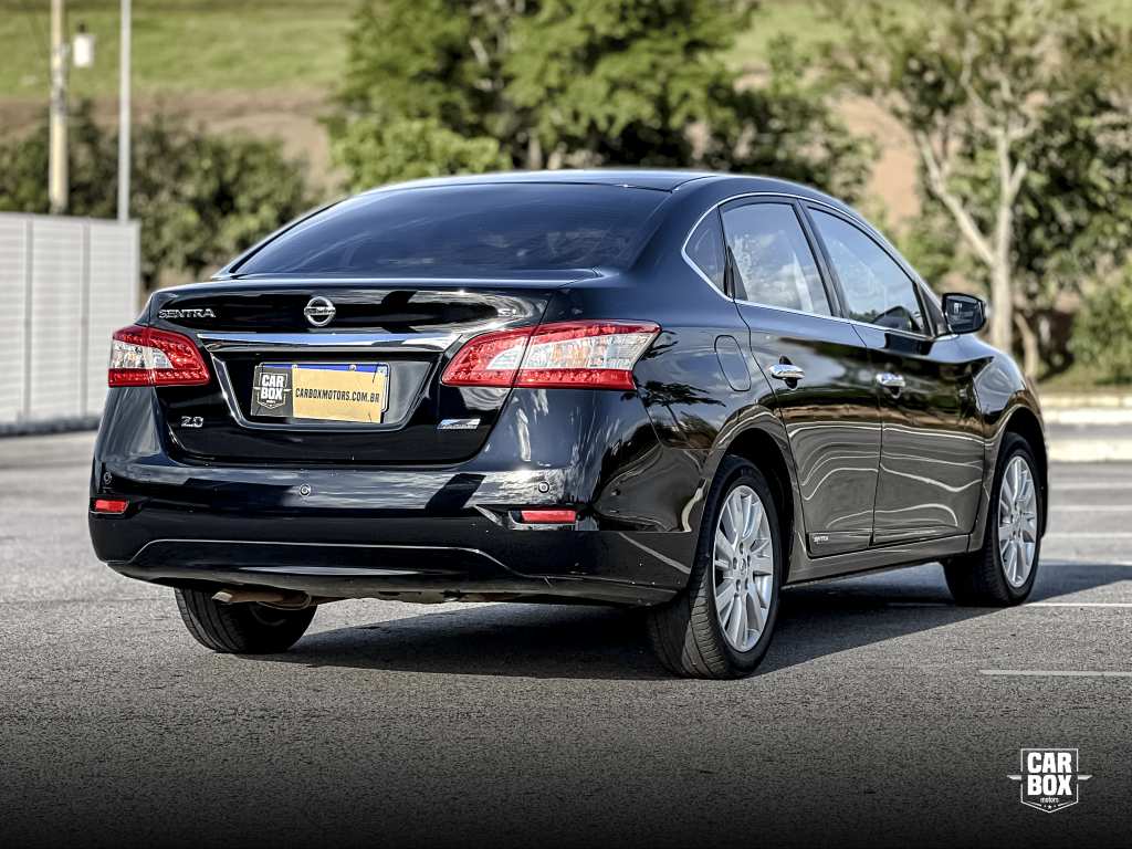 NISSAN Sentra - Foto