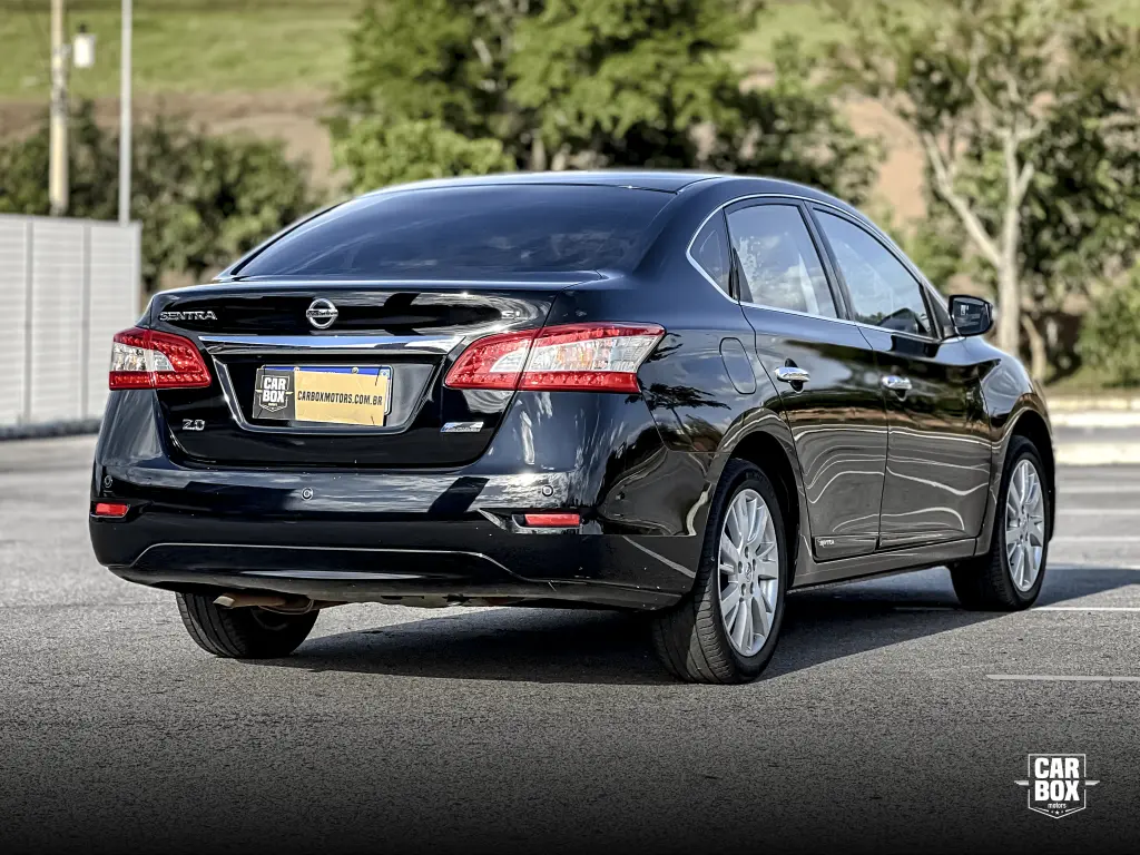 NISSAN Sentra - Foto