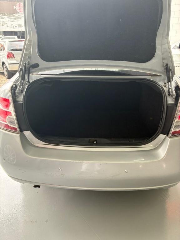 NISSAN Sentra - Foto