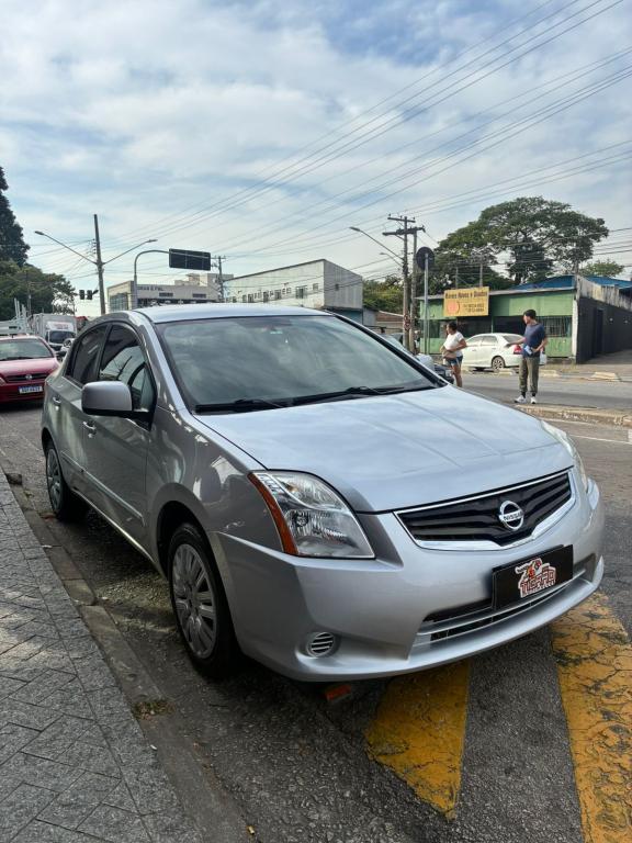 NISSAN Sentra - Foto