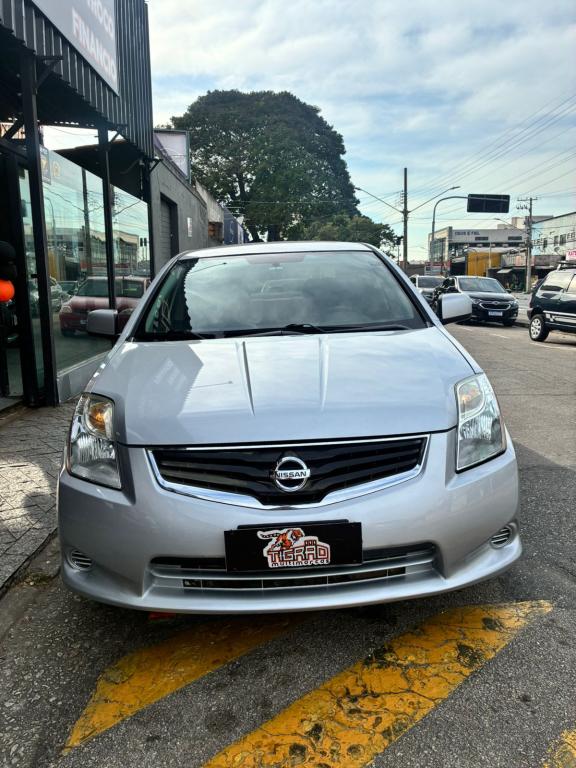 NISSAN Sentra - Foto