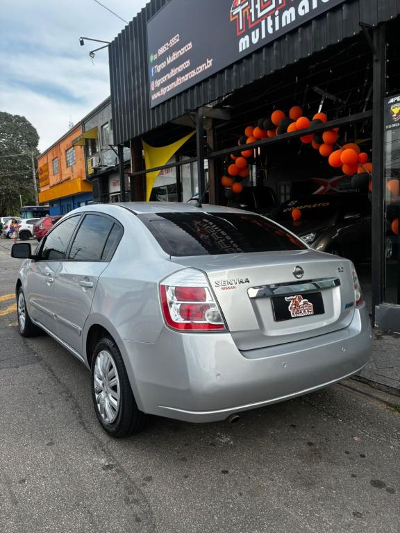 NISSAN Sentra - Foto