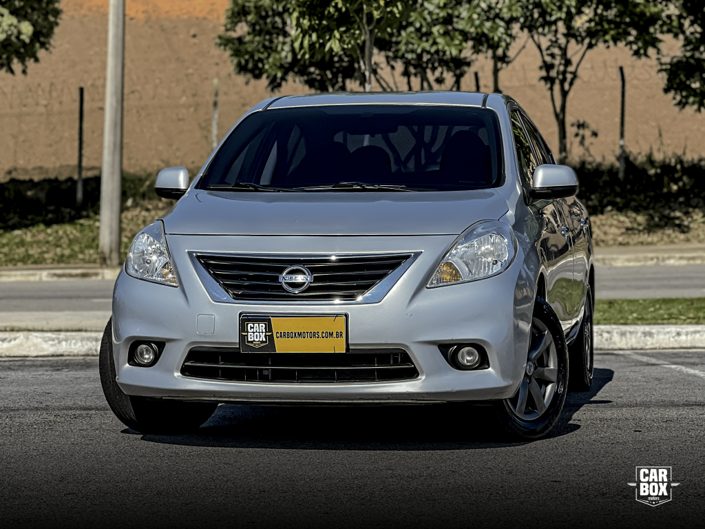 NISSAN Versa Sedan