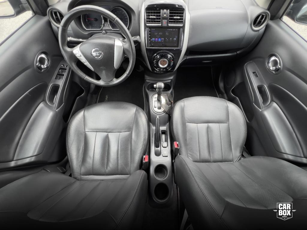 NISSAN Versa Sedan - Foto