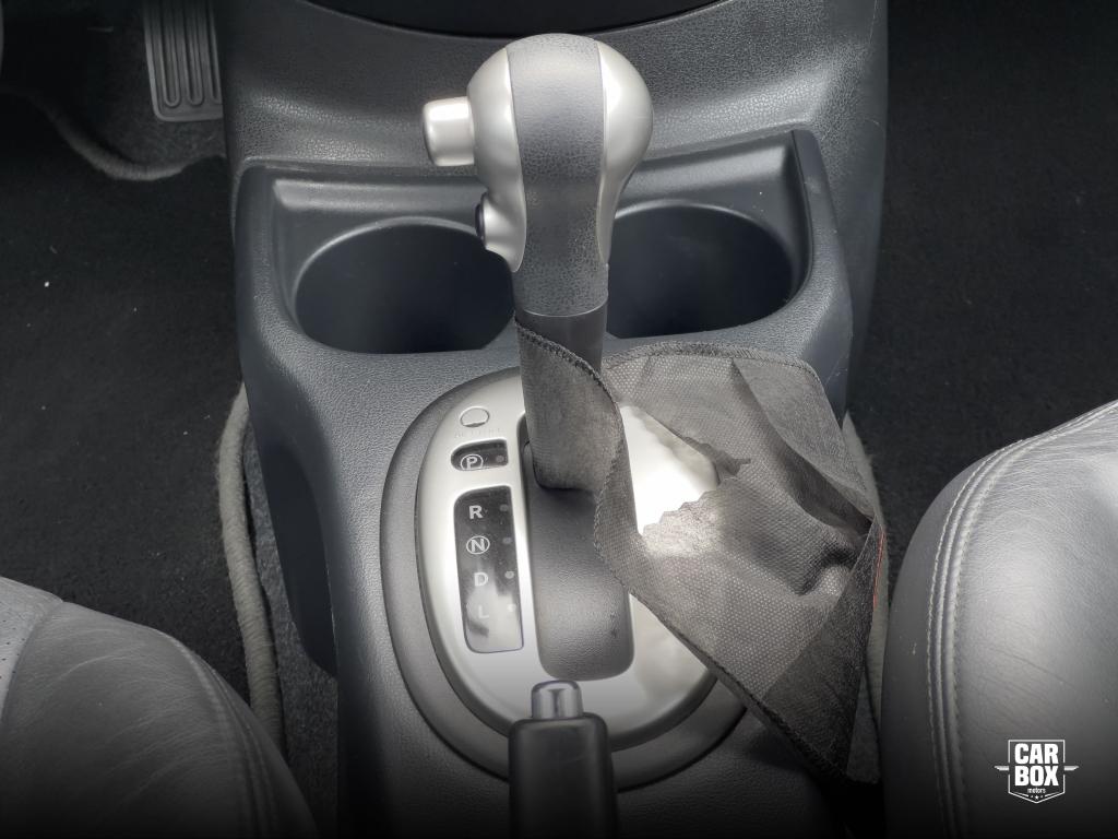 NISSAN Versa Sedan - Foto