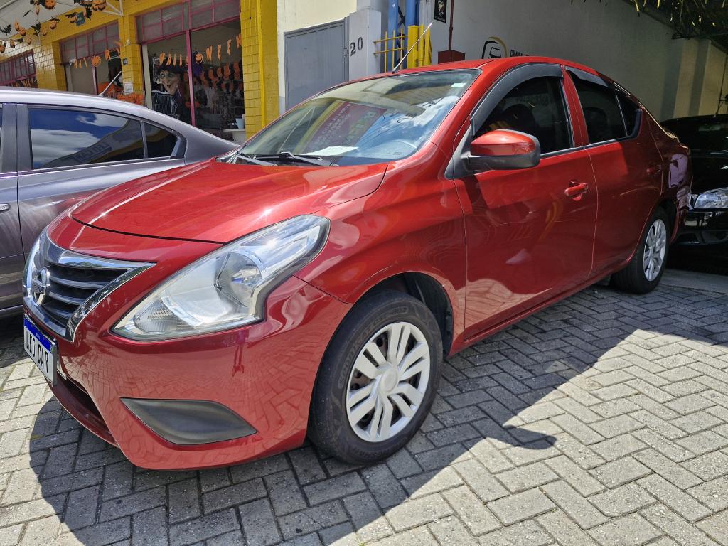NISSAN Versa Sedan