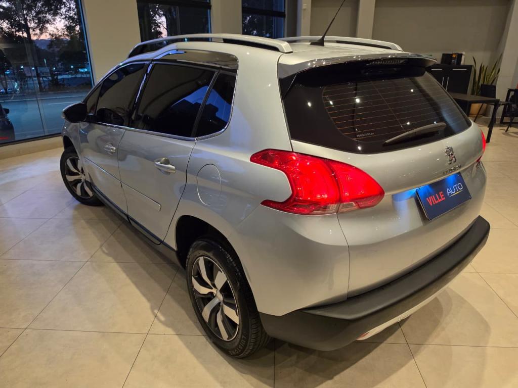 PEUGEOT 2008 - Foto