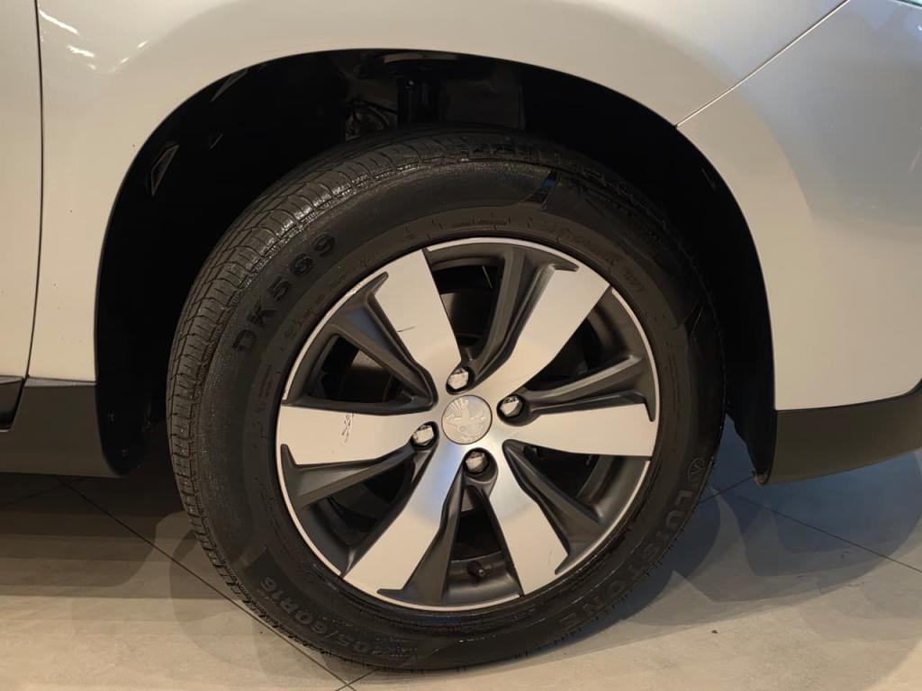 PEUGEOT 2008 - Foto
