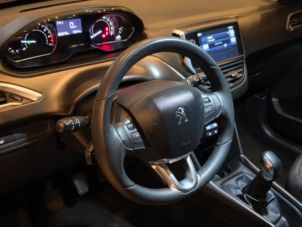 PEUGEOT 2008 - Foto